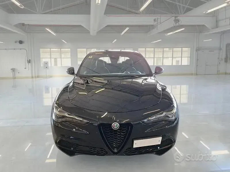 Usata Alfa Romeo Stelvio Sprint 209 CV (153 kW) 2023 Grigio SUV
