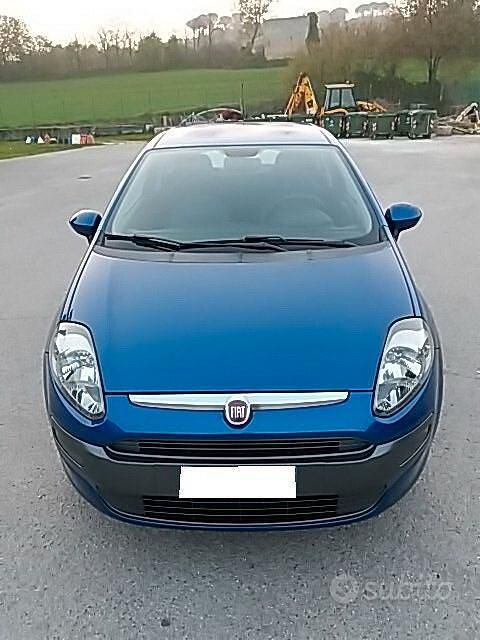 Usata Fiat Punto Evo Dynamic 77 CV (56 kW) 2009 Blu Utilitaria
