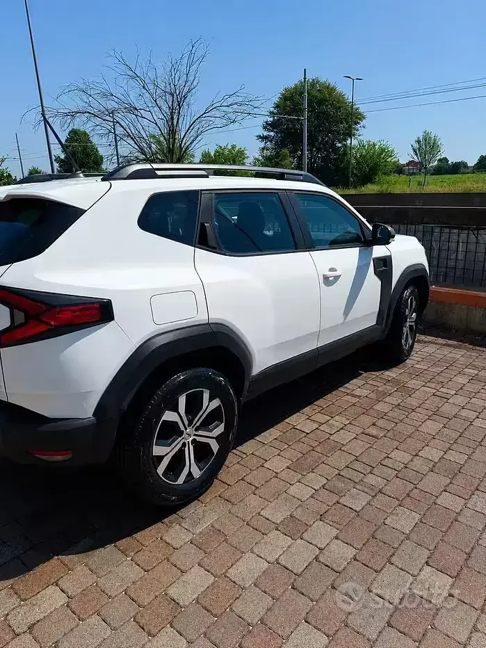 Usata Dacia Duster 101 CV (74 kW) 2025 Bianco SUV