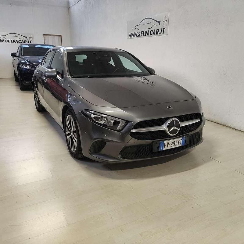 Usata Mercedes A180 Premium 116 CV (85 kW) 2019 Other Berlina