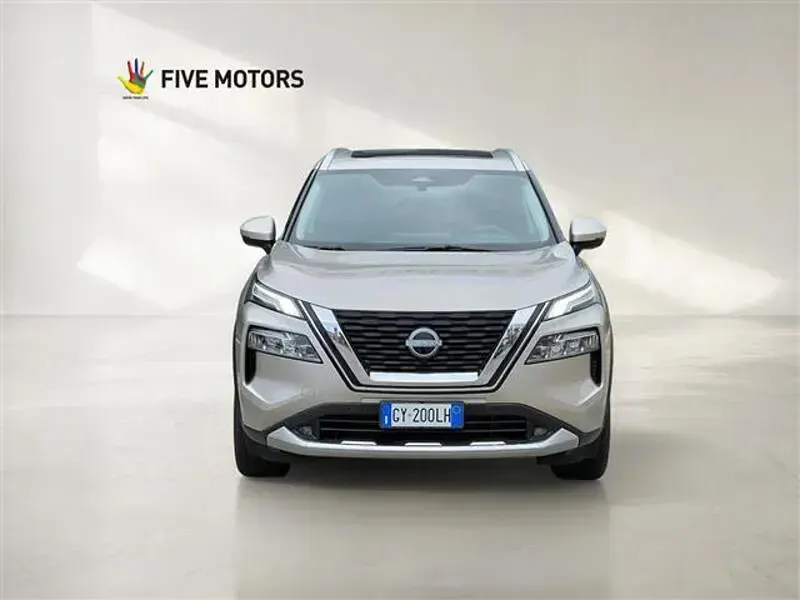 Usata Nissan X-Trail Tekna 204 CV (150 kW) 2025 Beige SUV
