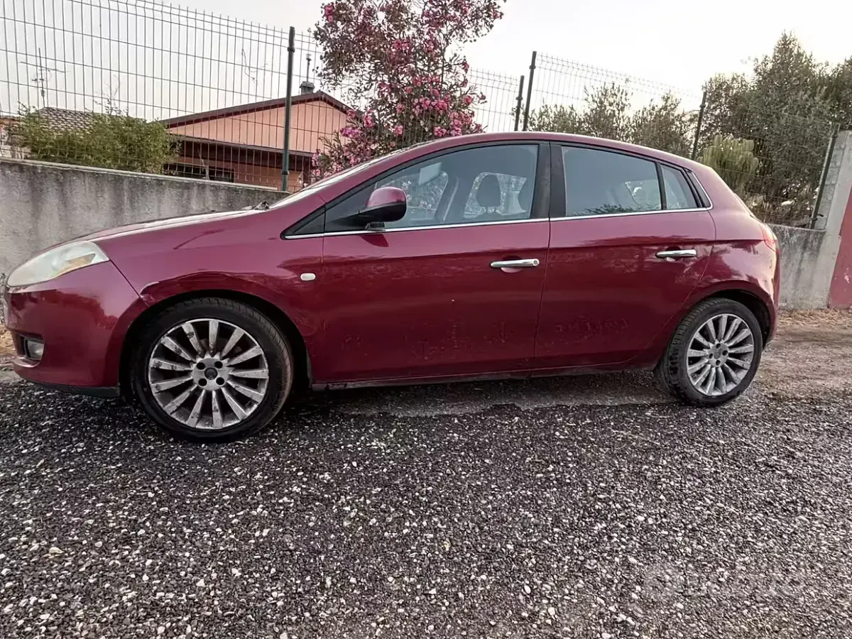 Usata Fiat Bravo 103 CV (75 kW) 2009 Utilitaria