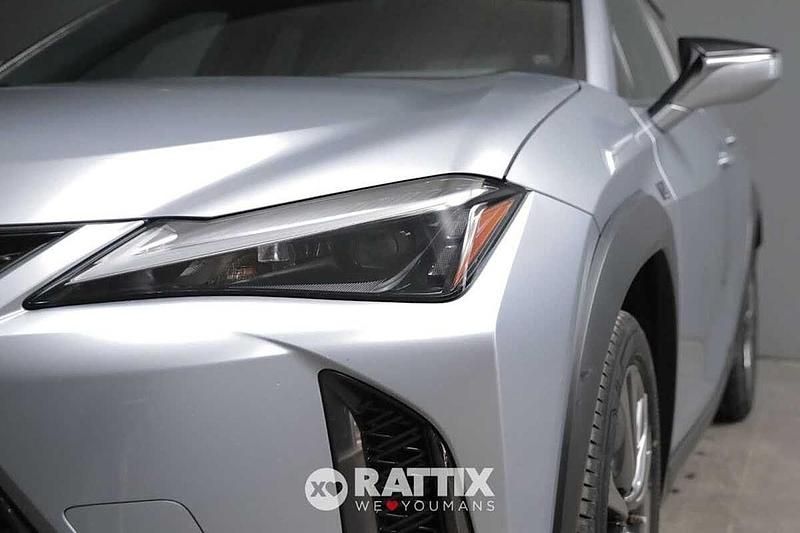 Usata Lexus UX 145 CV (106 kW) 2024 SUV