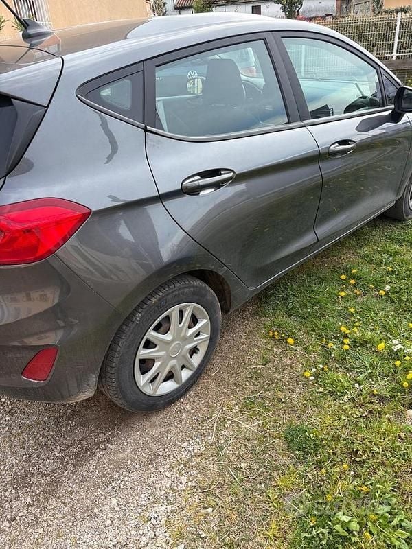 Usata Ford Fiesta 99 CV (72 kW) 2022 Utilitaria