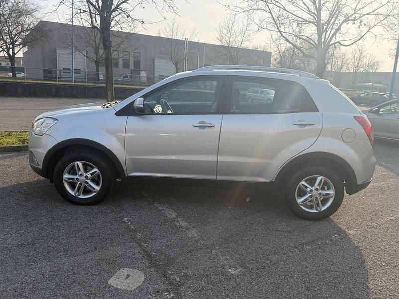 Usata Ssangyong (KGM) Korando 175 CV (128 kW) 2012 Argento SUV