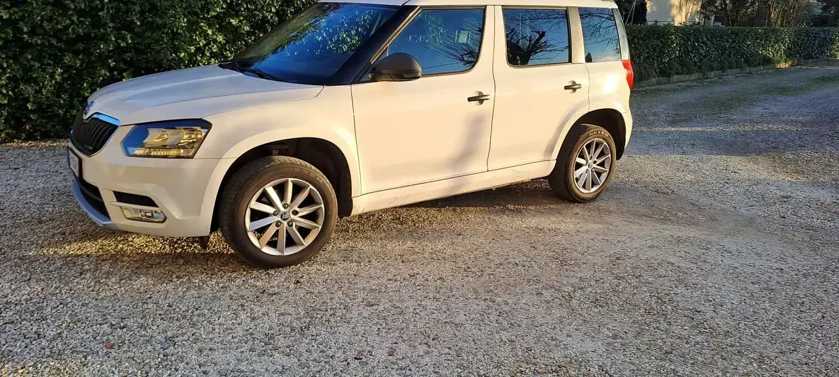 Usata Skoda Yeti GreenLine 105 CV (77 kW) 2015 SUV