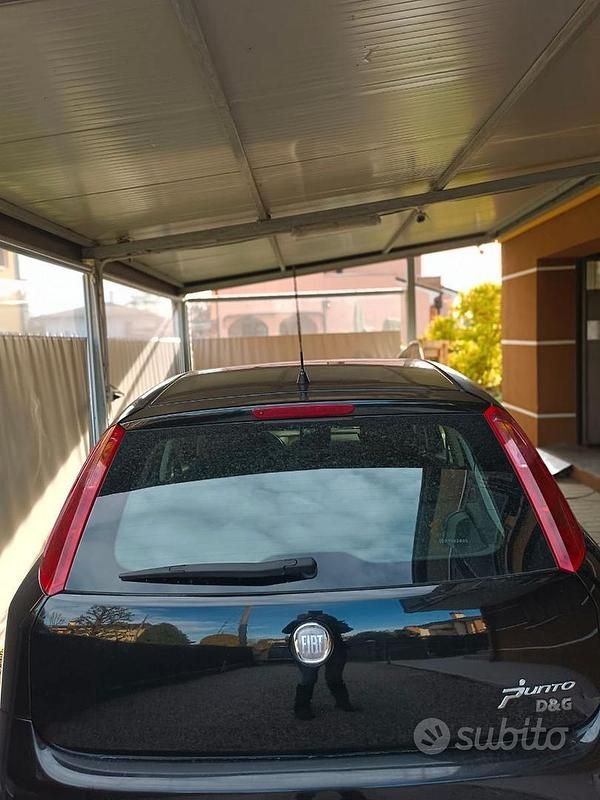 Usata Fiat Grande Punto 90 CV (66 kW) 2009 Nero Utilitaria