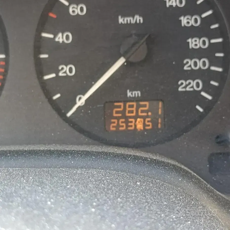 Usata Opel Astra 75 CV (55 kW) 2001 Grigio Station wagon