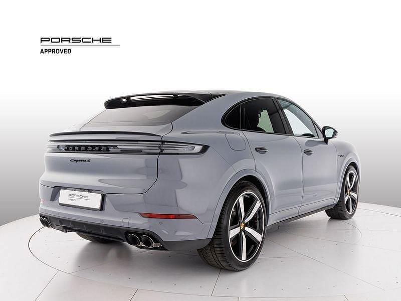 Usata Porsche Cayenne 519 CV (381 kW) 2024 Grigio SUV