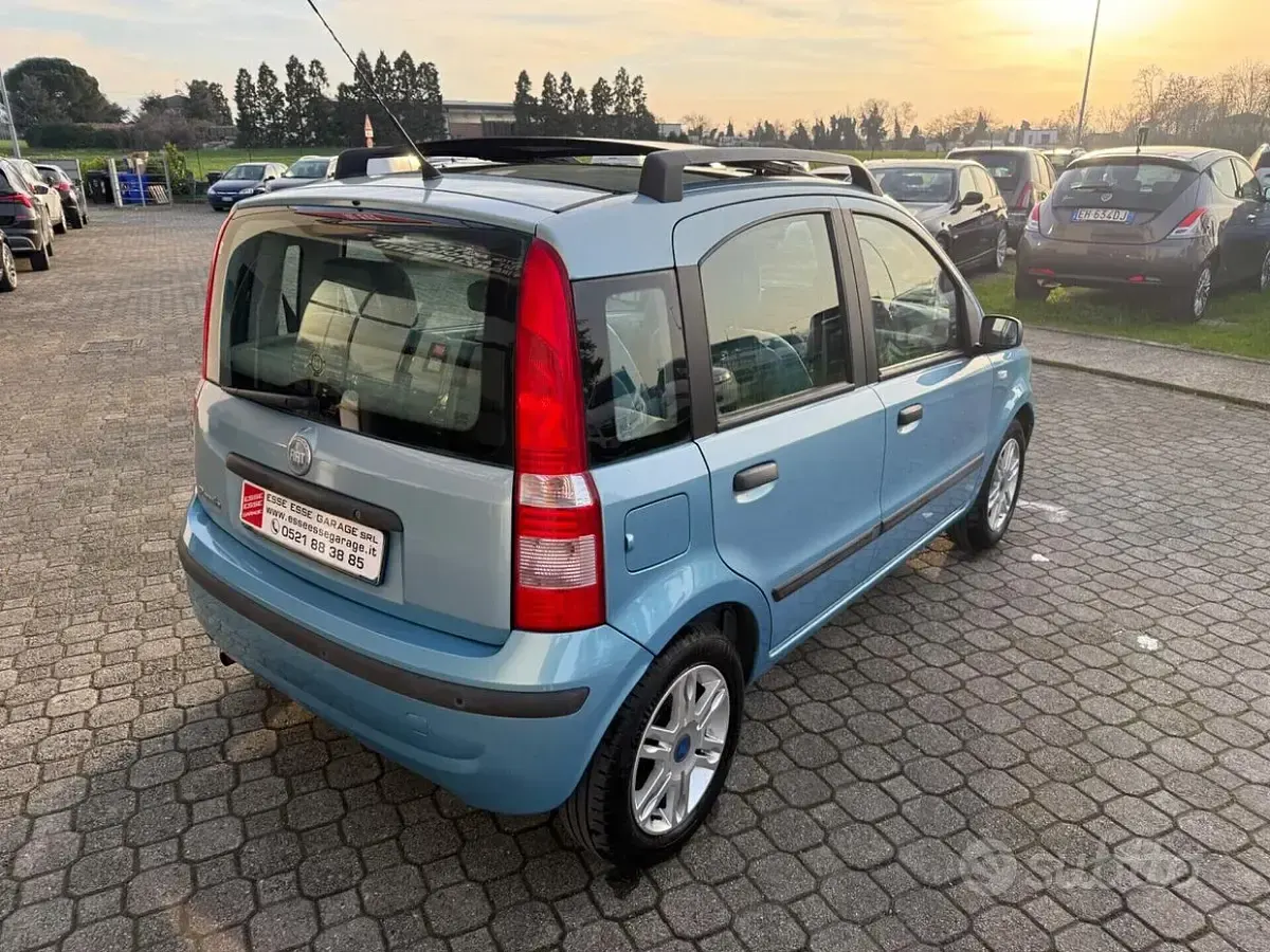 Usata Fiat Panda Dynamic 60 CV (44 kW) 2004 Bluazzurro Utilitaria
