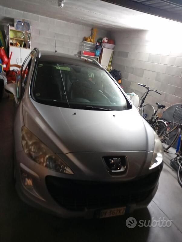 Grigio Usata 2009 Peugeot 308 Station wagon | 2800 € - Immagine 1/4