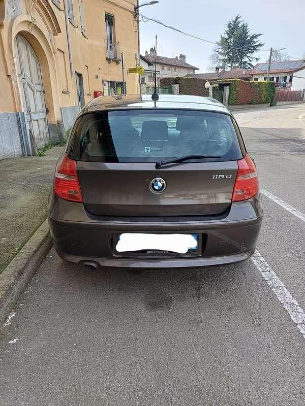 Usata BMW 118 143 CV (105 kW) 2009 Utilitaria
