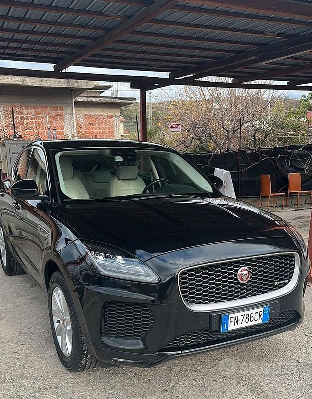 Usata Jaguar E-Pace R-Dynamic 150 CV (110 kW) 2018 Nero SUV