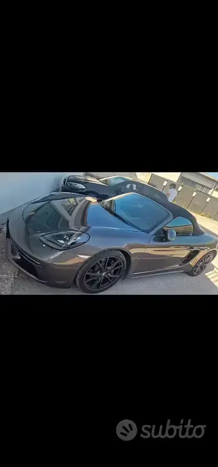 Usata Porsche 718 Boxster 300 CV (220 kW) 2018 Grigio Cabrio