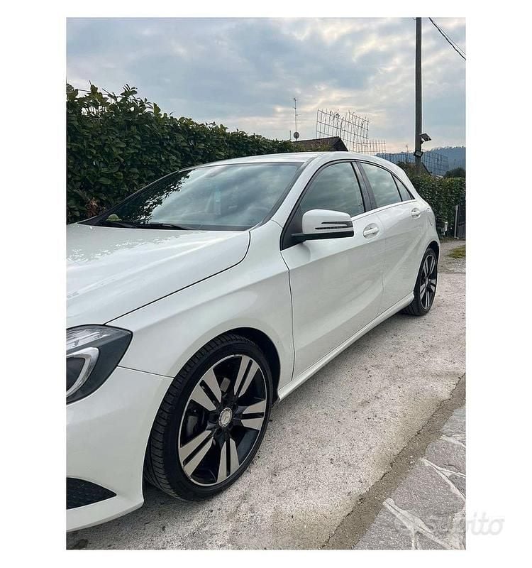Usata Mercedes A180 122 CV (89 kW) 2013 Bianco Berlina
