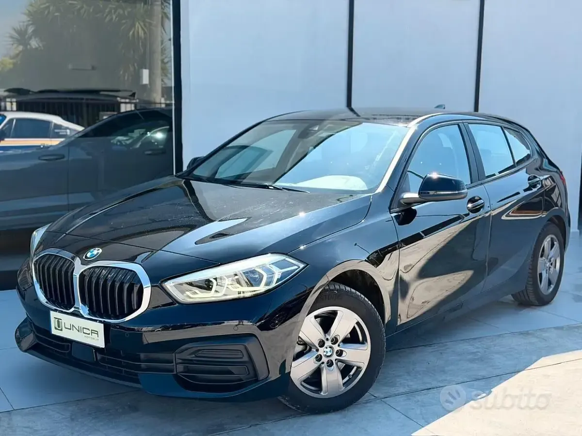 Usata BMW 116 Advantage 116 CV (85 kW) 2022 Nero Utilitaria