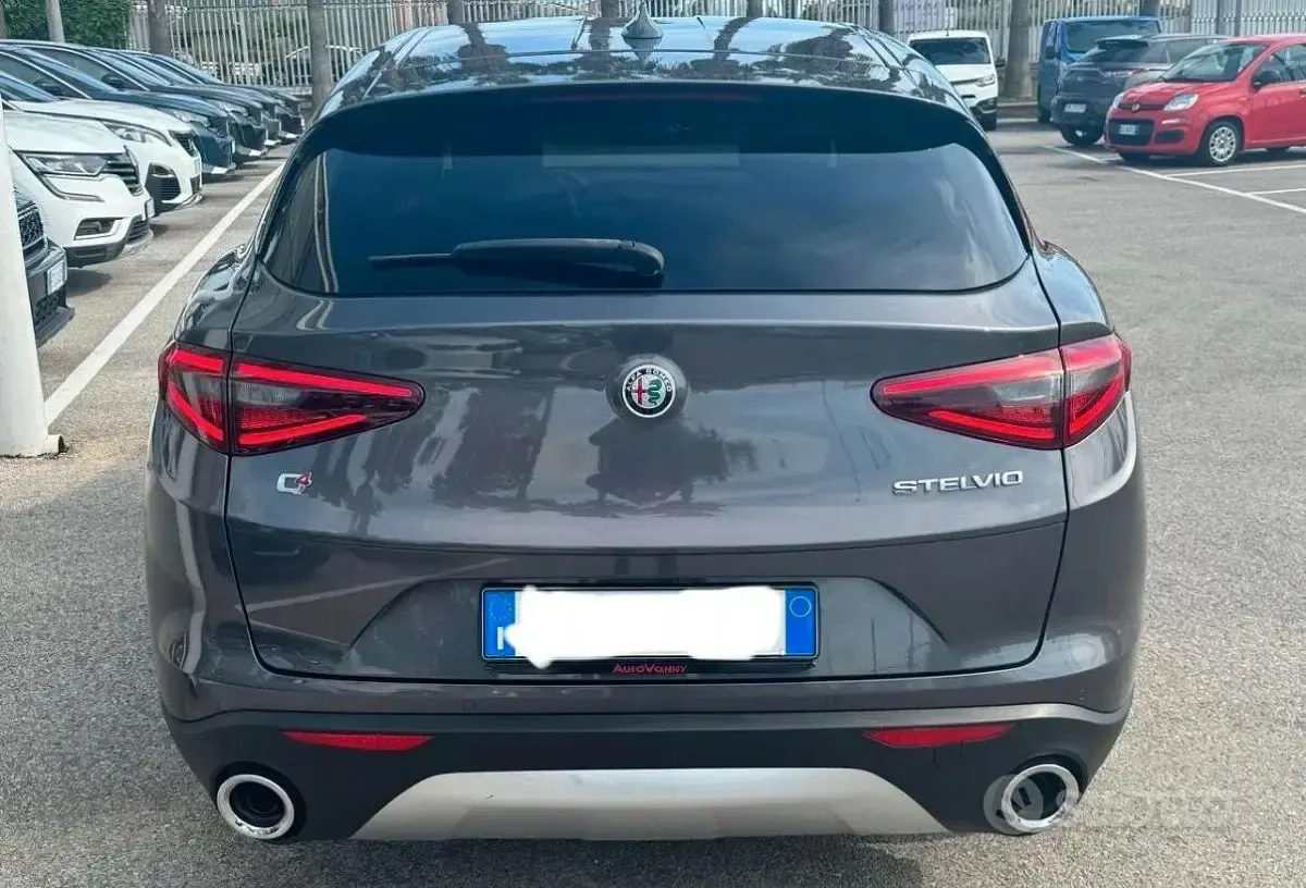 Usata Alfa Romeo Stelvio Tech Edition 210 CV (154 kW) 2019 SUV