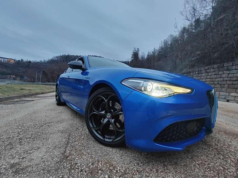 Usata Alfa Romeo Giulia Veloce 211 CV (155 kW) 2021 Blu Berlina