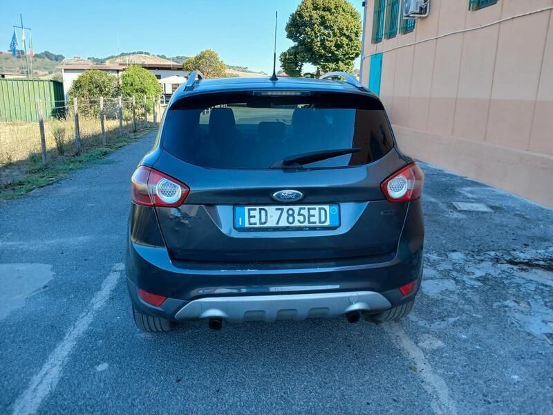 Usata Ford Kuga Titanium 136 CV (100 kW) 2010 Grigio SUV