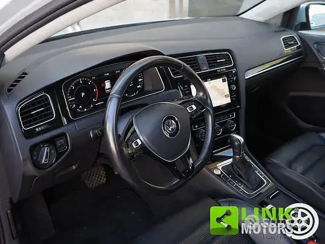Usata VW Golf VII Highline 116 CV (85 kW) 2017 Bianco Berlina