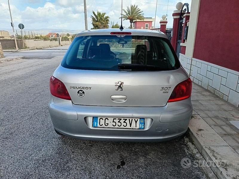 Usata Peugeot 307 110 CV (80 kW) 2004 Grigio Berlina