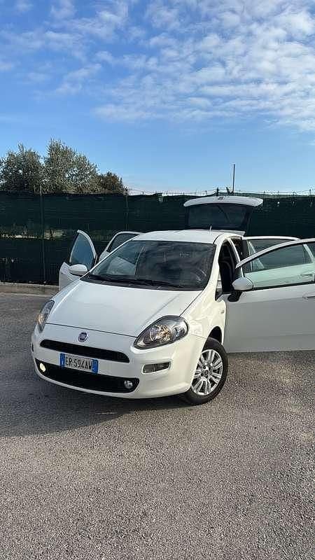 Usata 2013 Fiat Punto Evo Dynamic Due volumi | 2000 € (Ottimo prezzo) - Immagine 1/4