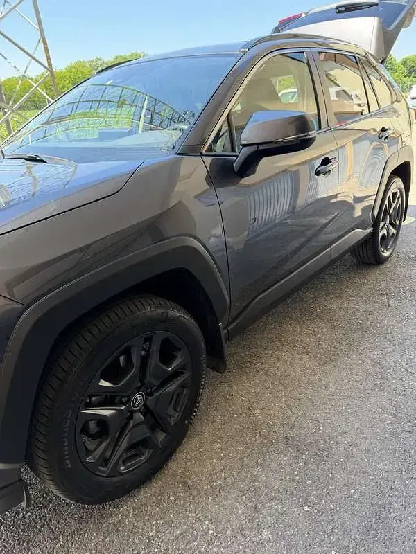 Usata Toyota RAV4 Hybrid 178 CV (130 kW) 2022 SUV