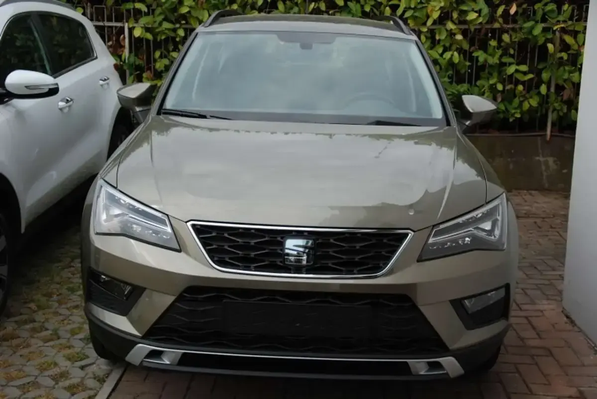 Usata Seat Ateca FR 150 CV (110 kW) 2023 Argento SUV