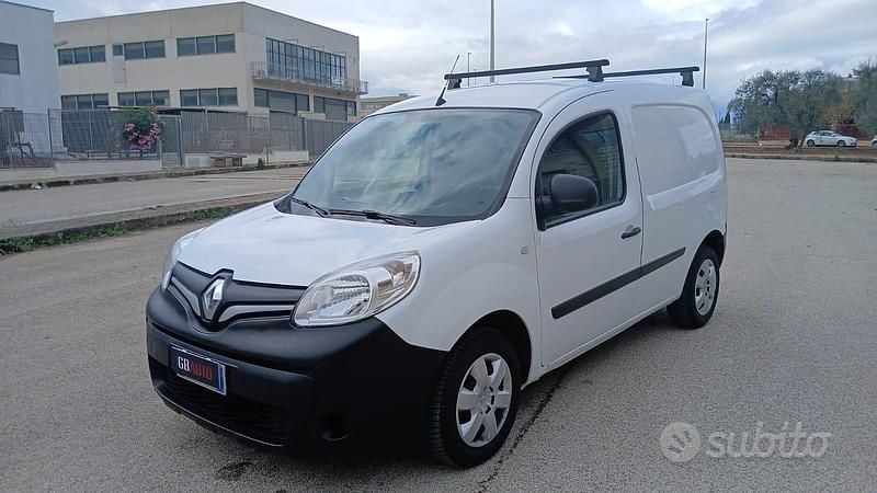 Usata Renault Kangoo LIMITED 115 CV (84 kW) 2020 Bianco Monovolume