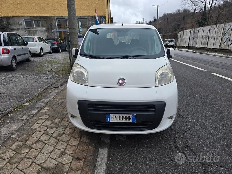 Usata Fiat Qubo Trekking 75 CV (55 kW) 2012 Bianco Monovolume
