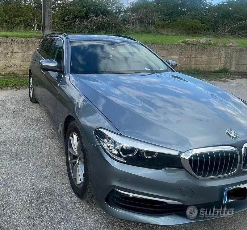 Usata BMW 520 Efficient Dynamics 190 CV (139 kW) 2019 Grigio Station wagon