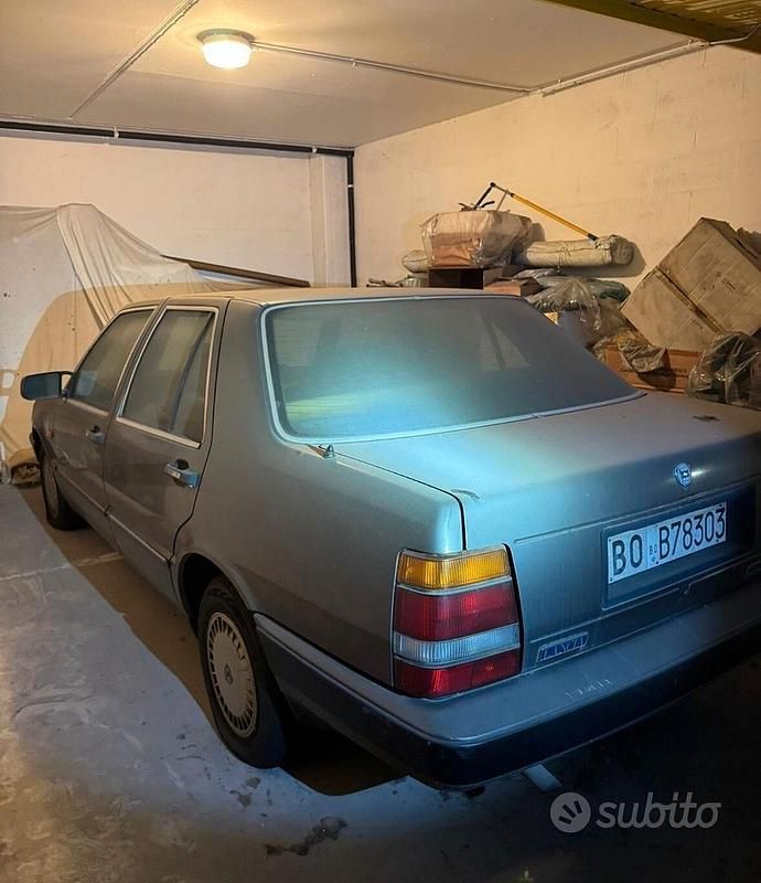 Usata Lancia Thema 119 CV (87 kW) 1987 Grigio Berlina