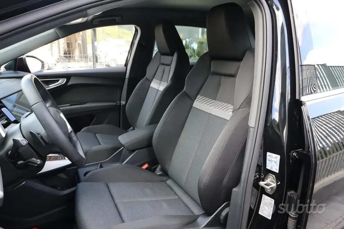 Usata Audi Q4 e-tron 77 kW (105 CV) 2024 Nero SUV
