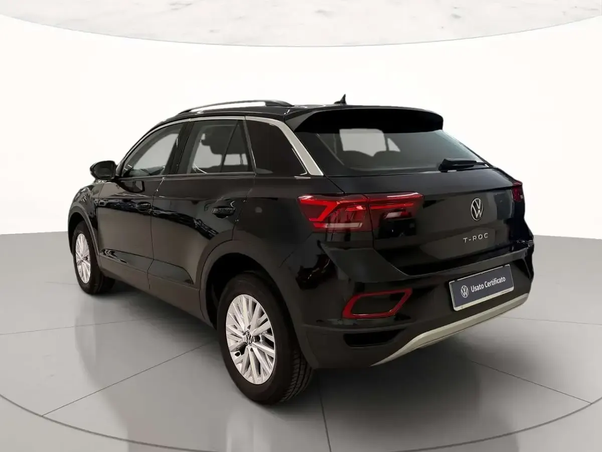 Usata VW T-Roc Life 150 CV (110 kW) 2025 Deep black perlato SUV