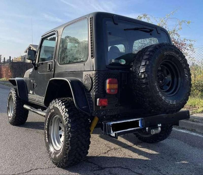Usata Jeep Wrangler 177 CV (130 kW) 2002 Nero SUV