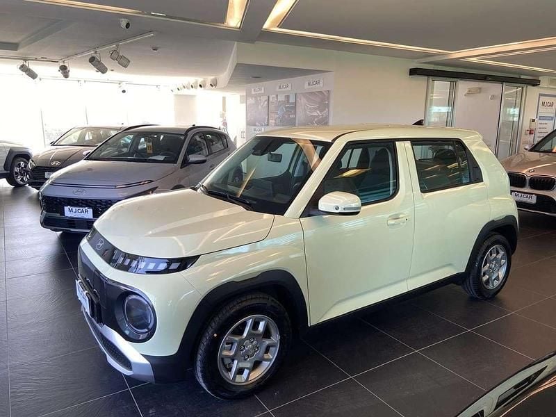 Nuova Hyundai Inster 24 kW (33 CV) 2025 Buttercream yellow Utilitaria