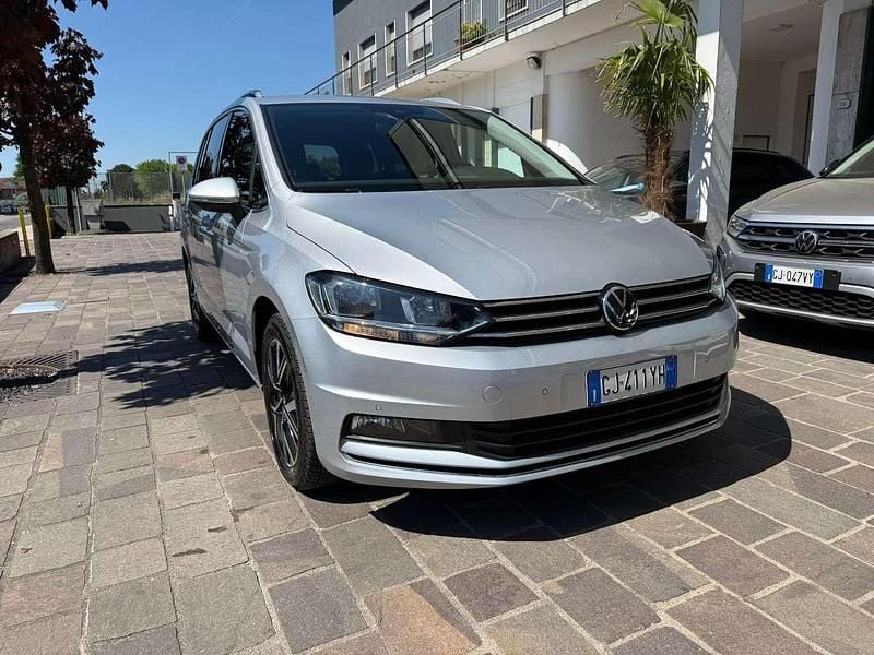 Usata VW Touran Executive 150 CV (110 kW) 2022 Argento Monovolume