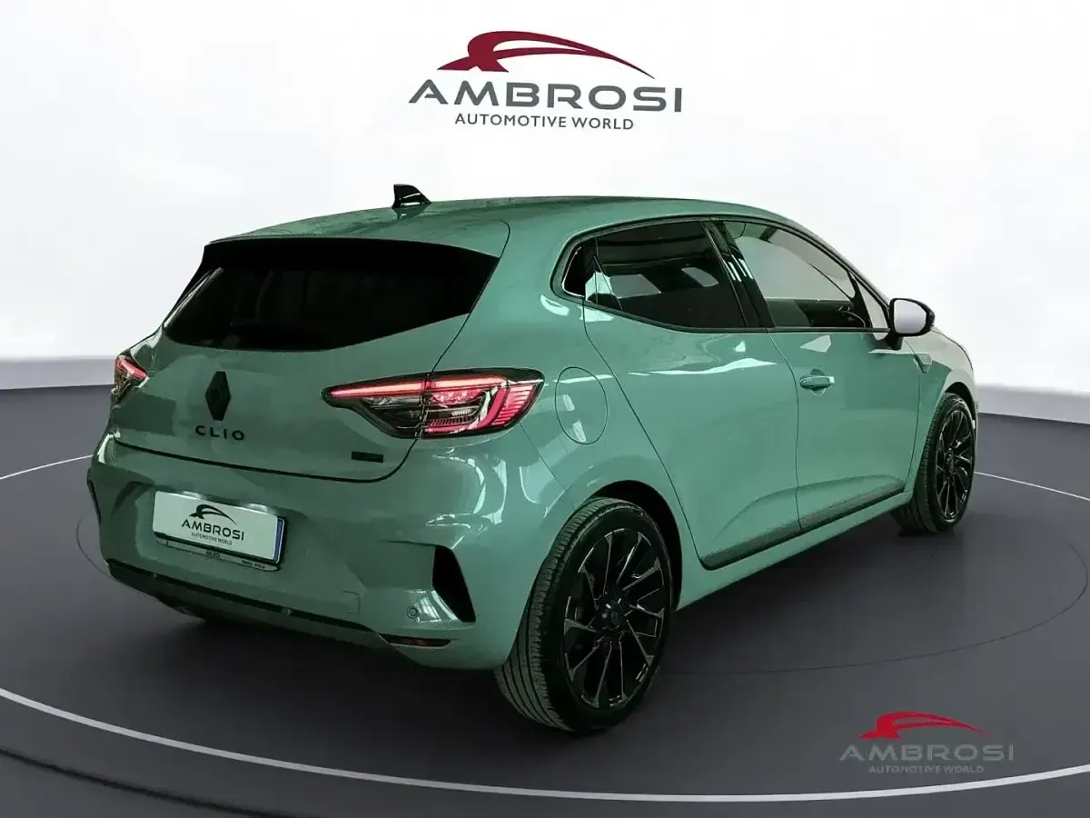 Usata Renault Clio V Esprit Alpine 94 CV (69 kW) 2024 Grigio Utilitaria