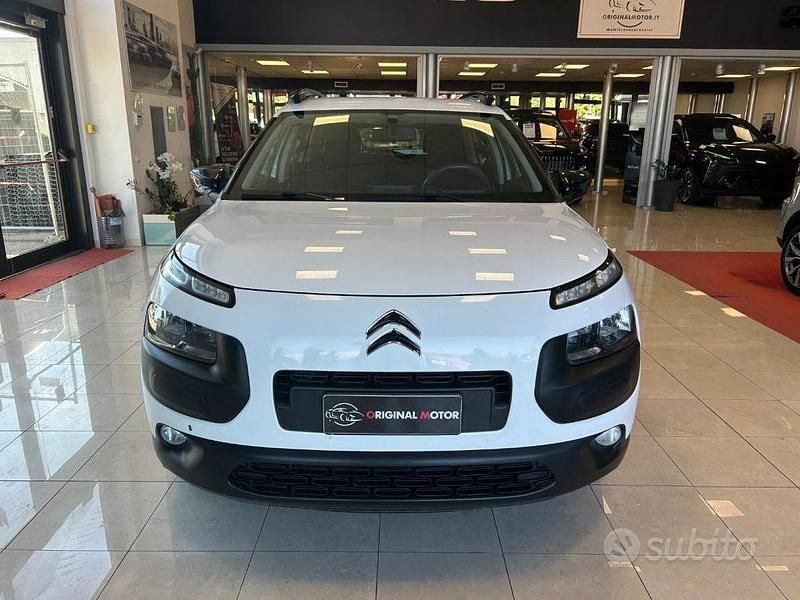 Bianco Usata 2018 Citroën C4 Feel SUV | 4900 € (Ottimo prezzo) - Immagine 1/4
