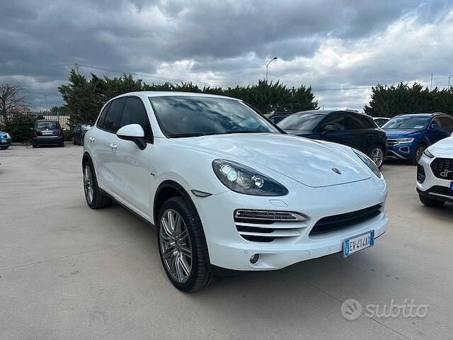 Usata Porsche Cayenne Platinum Edition 250 CV (183 kW) 2014 Bianco SUV
