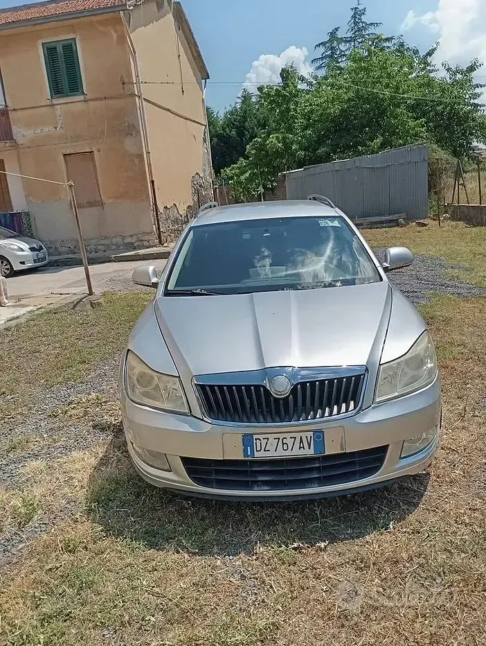Usata Skoda Octavia 105 CV (77 kW) 2009 Grigio Station wagon
