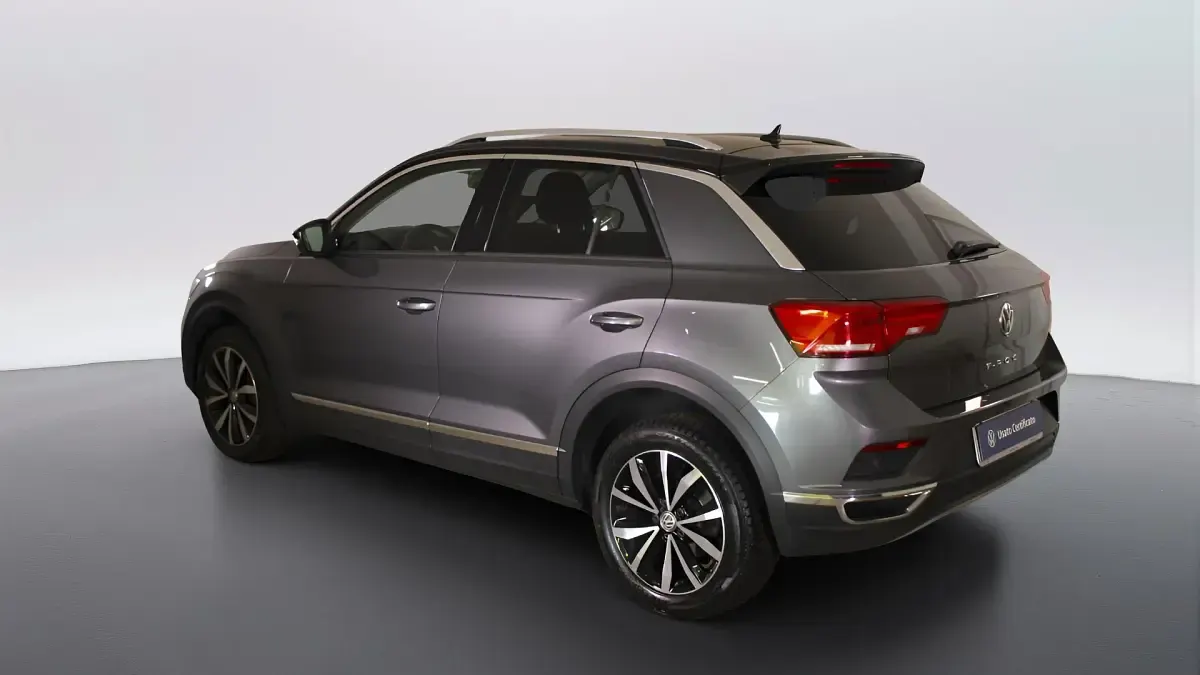 Usata VW T-Roc Style 116 CV (85 kW) 2019 9j grigio antracite metallizzato SUV