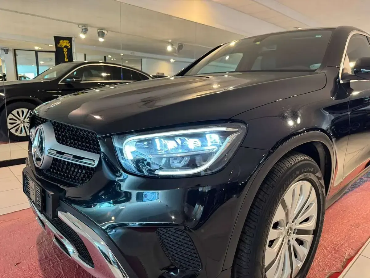 Usata Mercedes GLC220 194 CV (142 kW) 2021 Nero SUV
