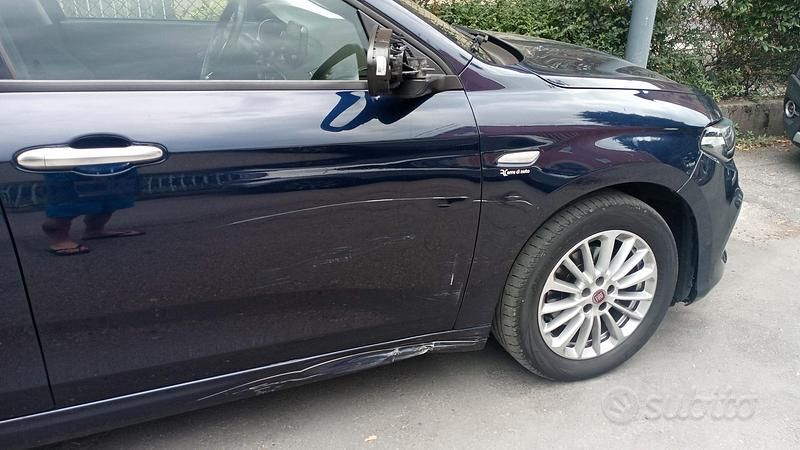 Usata Fiat Tipo 130 CV (95 kW) 2021 Blu Berlina