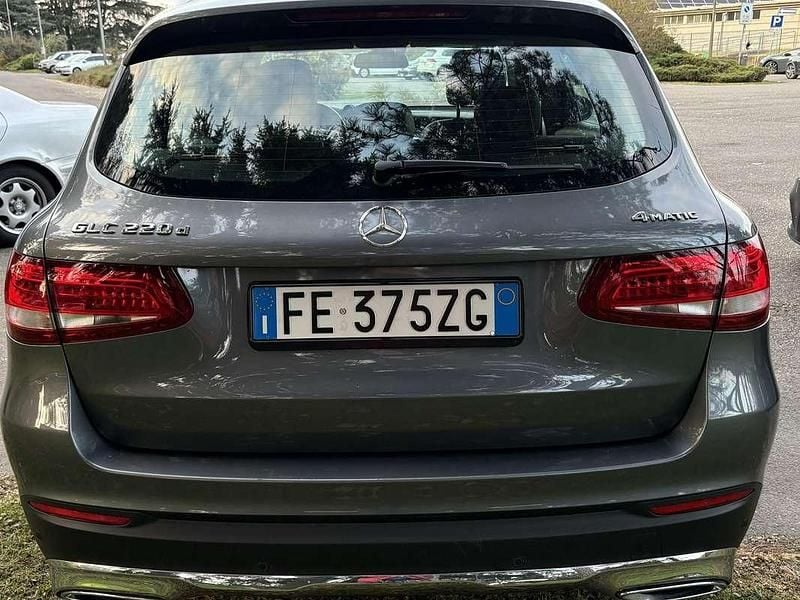 Usata Mercedes GLC220 Business 170 CV (125 kW) 2016 Grigio SUV