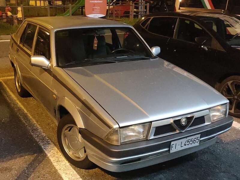 Usato 1991 Alfa Romeo 75 1.8 Benzin 120 CV (9.000 €)