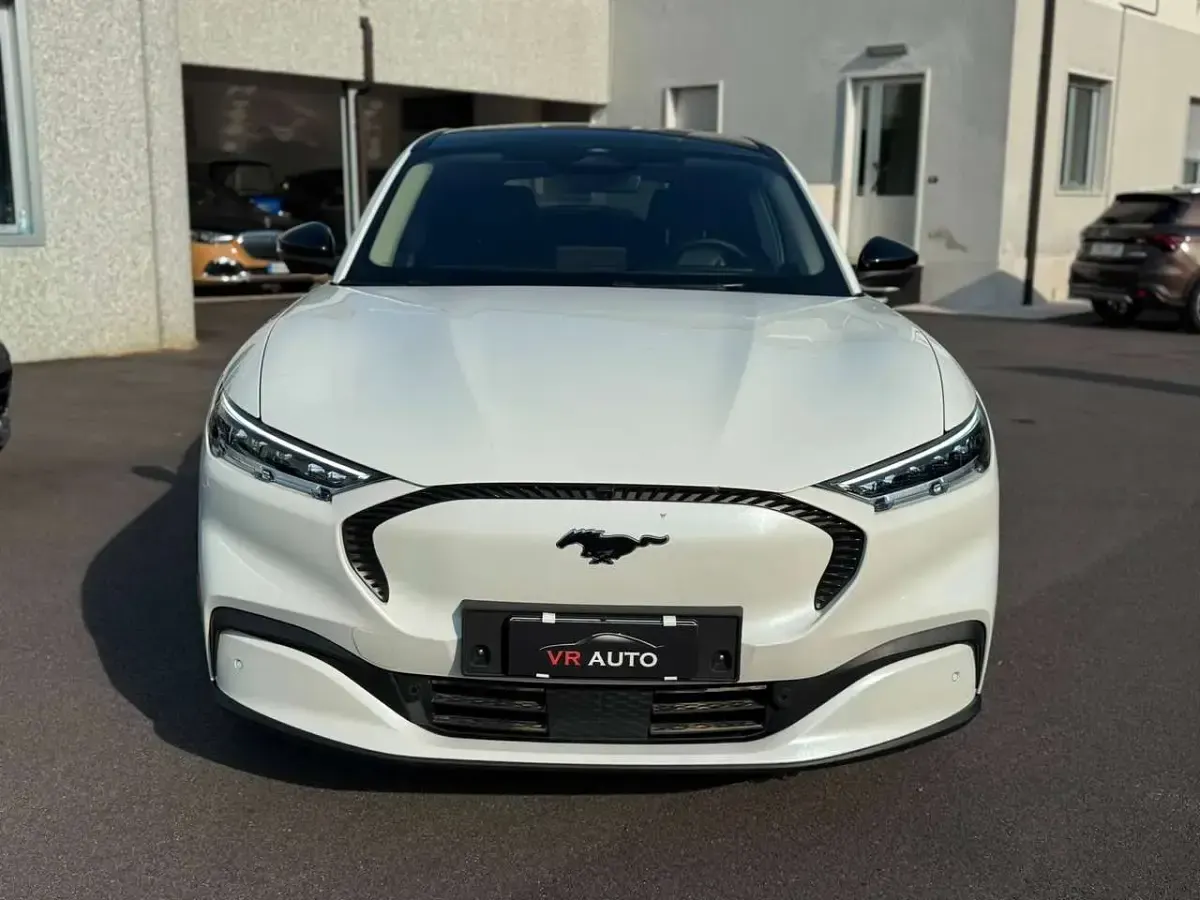 Usata Ford Mustang Mach-E Standard Range 100 kW (136 CV) 2024 Bianco SUV