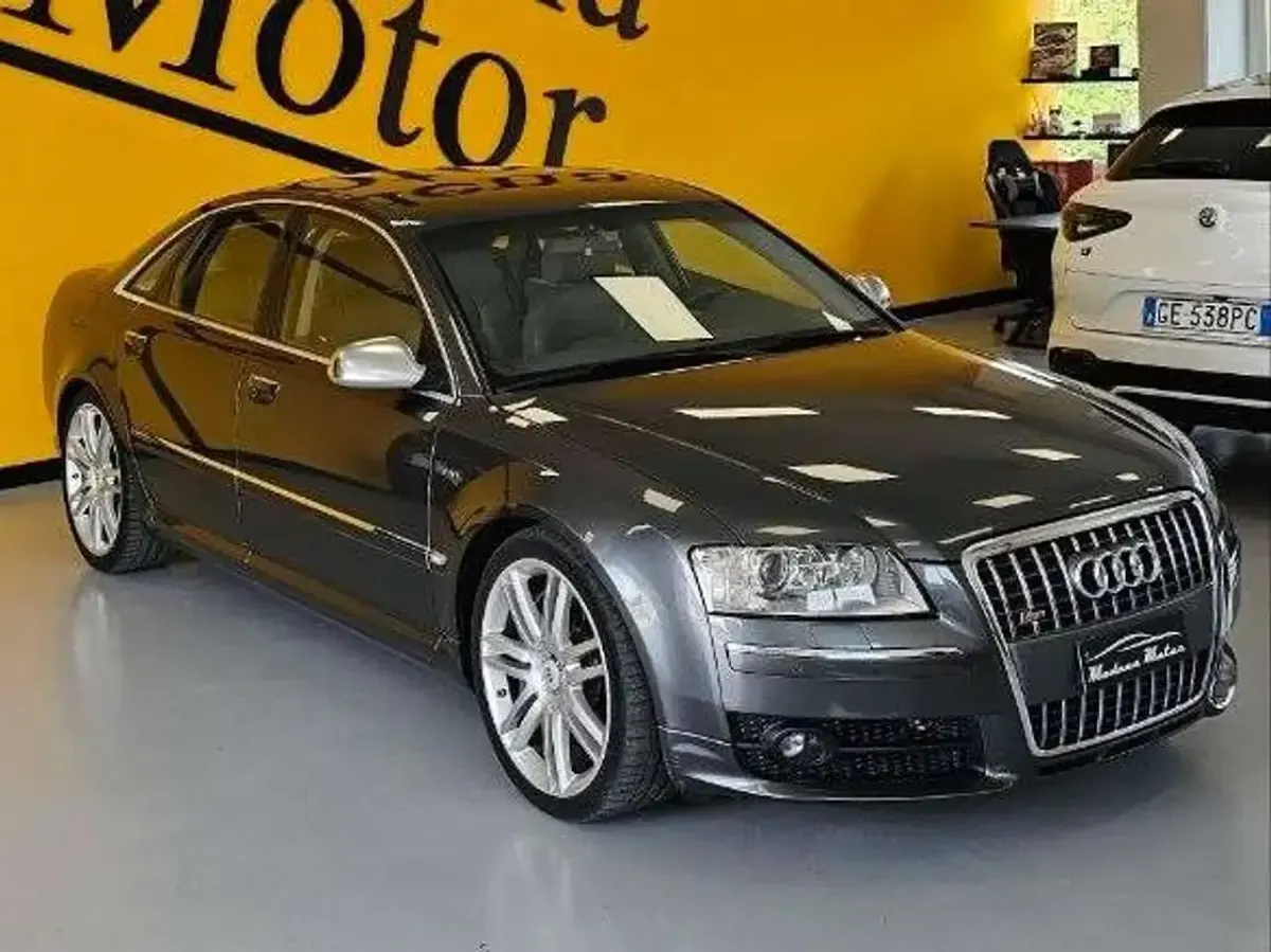 Usata Audi S8 450 CV (330 kW) 2007 Grigio Berlina