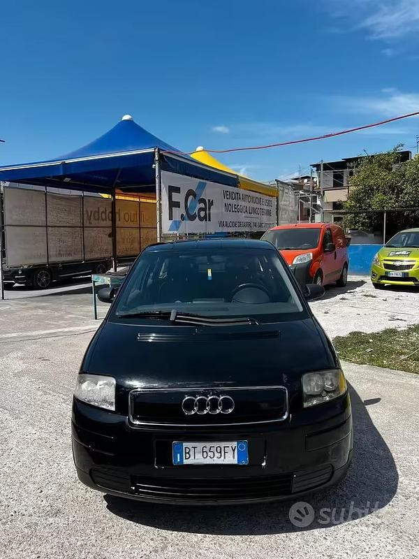 Usata Audi A2 Comfort 75 CV (55 kW) 2001 Nero Utilitaria