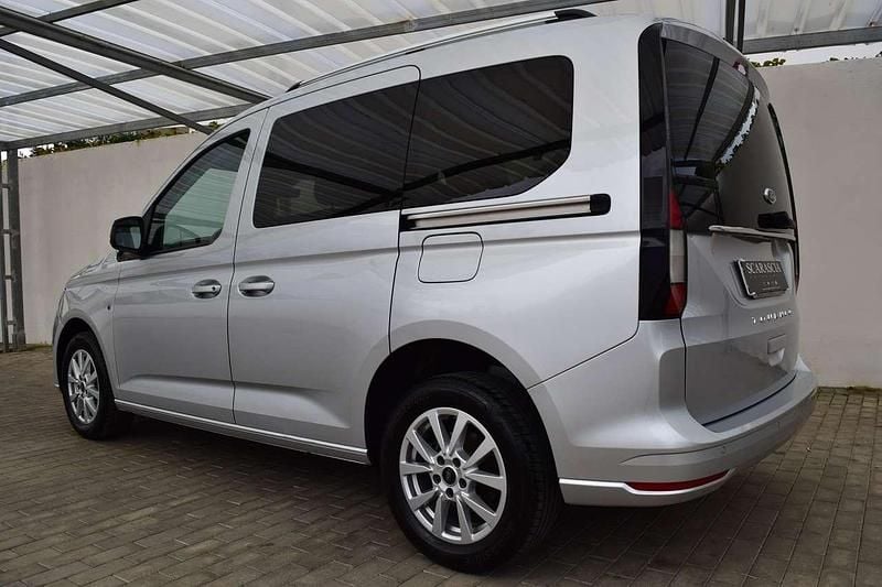 Usata Ford Tourneo Connect Titanium 122 CV (89 kW) 2023 Argento Monovolume